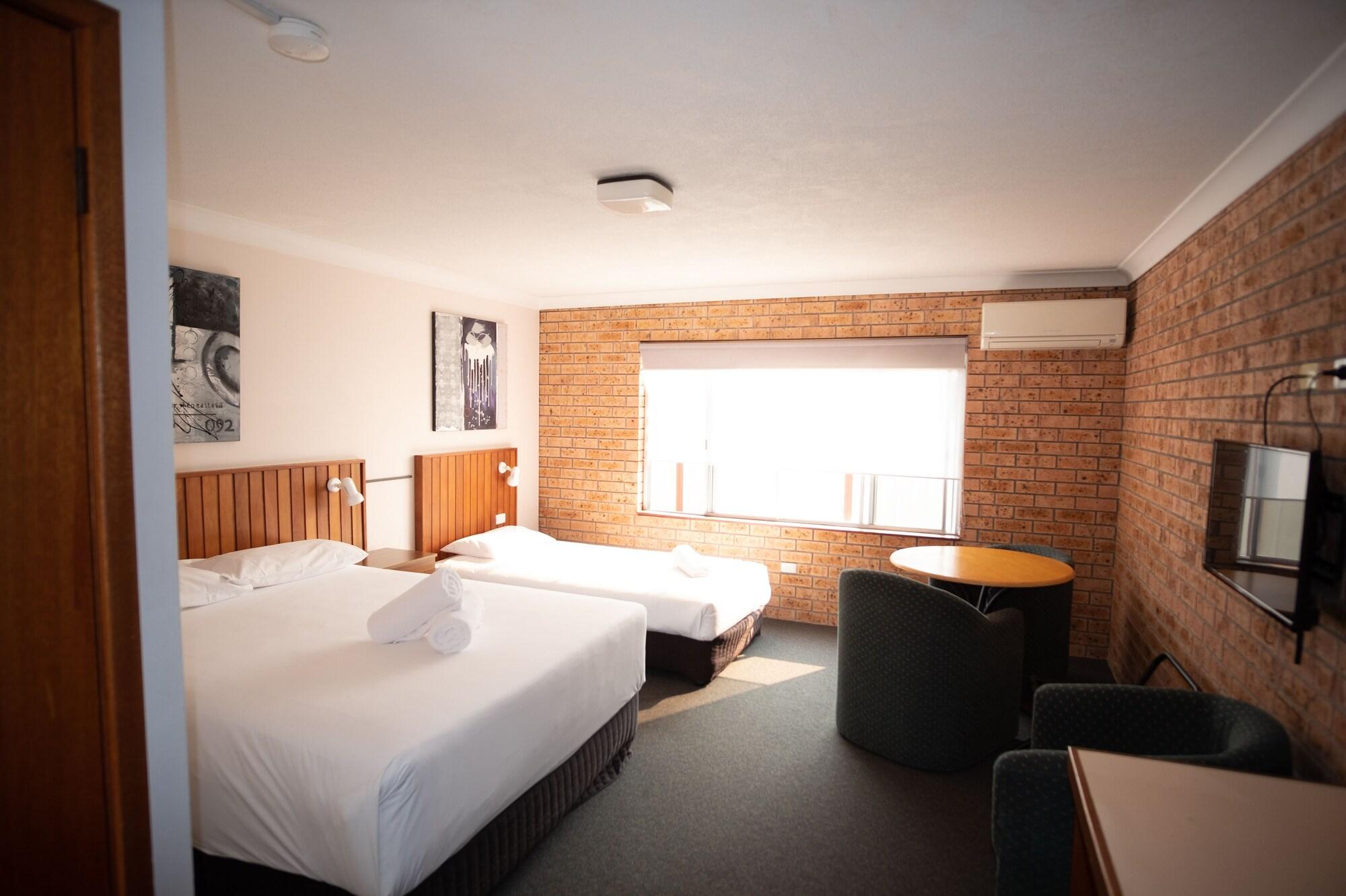 Marco Polo Motor Inn Taree Esterno foto